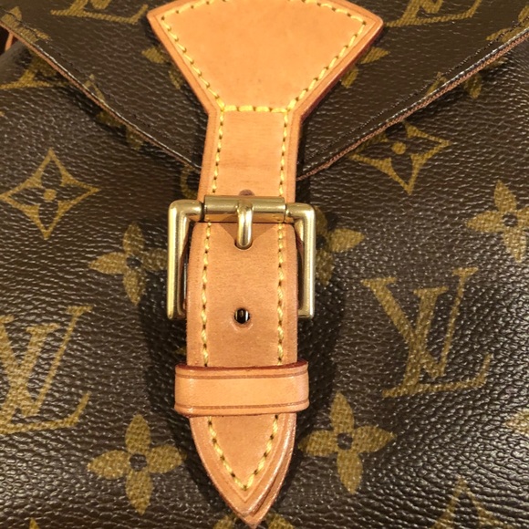 Auth. Like New Louis Vuitton GM backpack - Picture 4 of 11